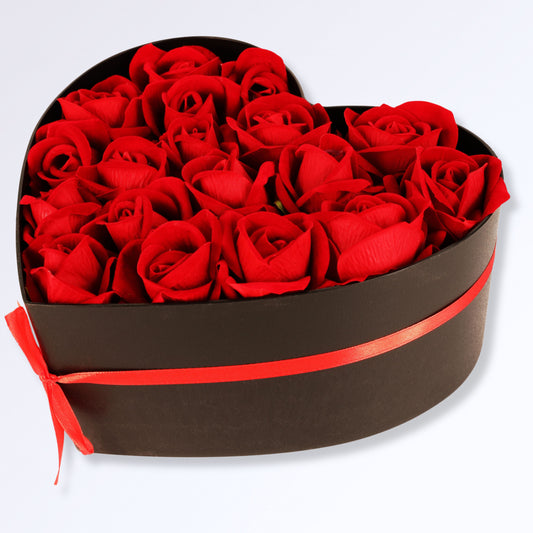Boîte Coeur Remplie de Roses Éternelles 18 roses rouges