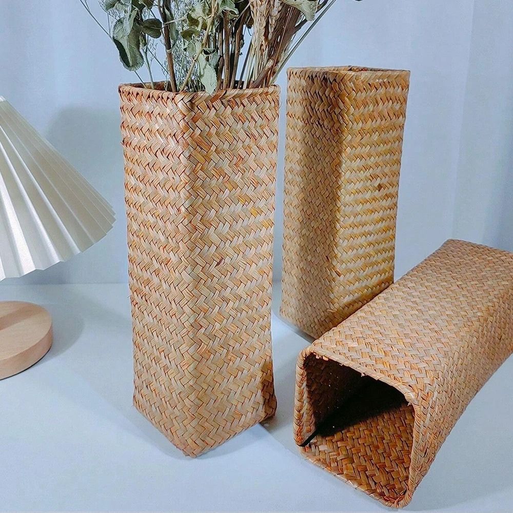 Vase en Rotin Tressé