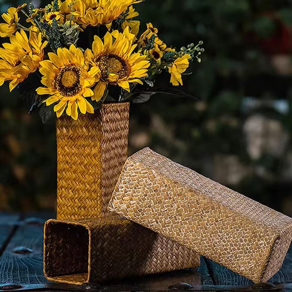 Vase en Rotin Tressé
