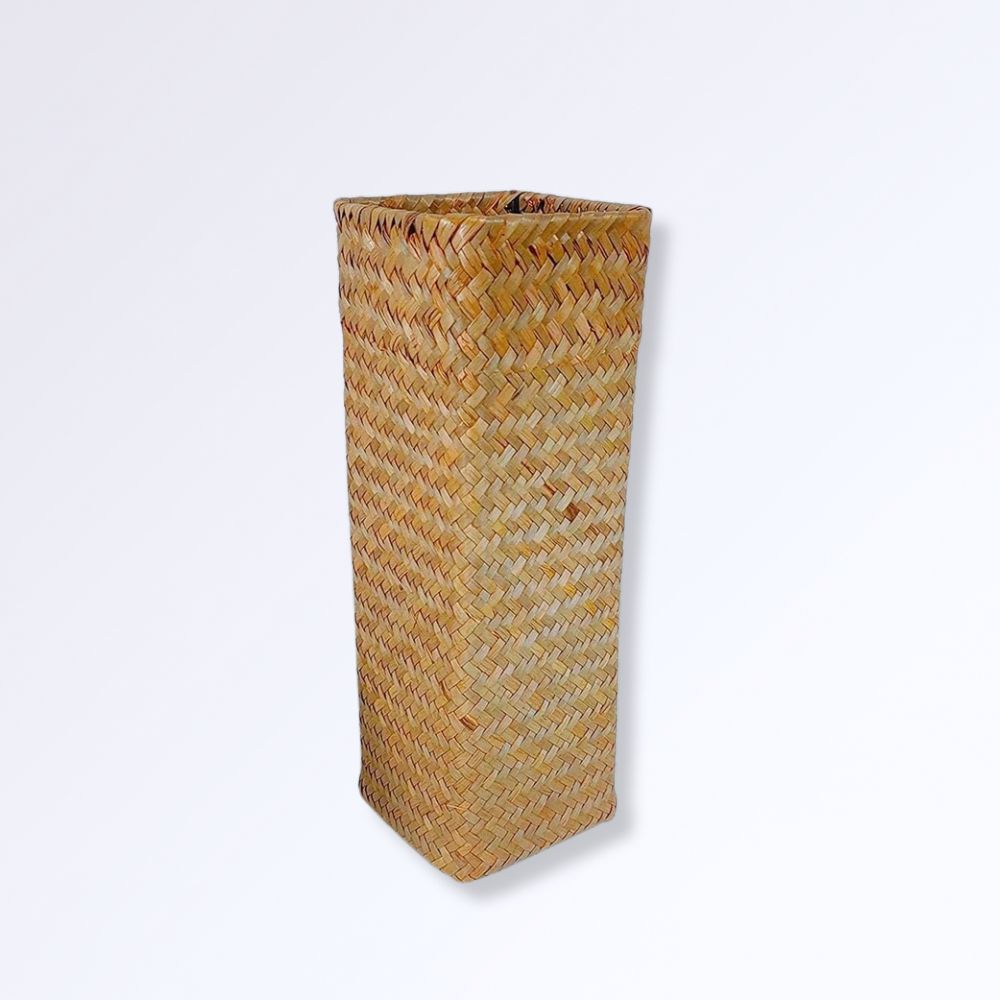 Vase en Rotin Tressé