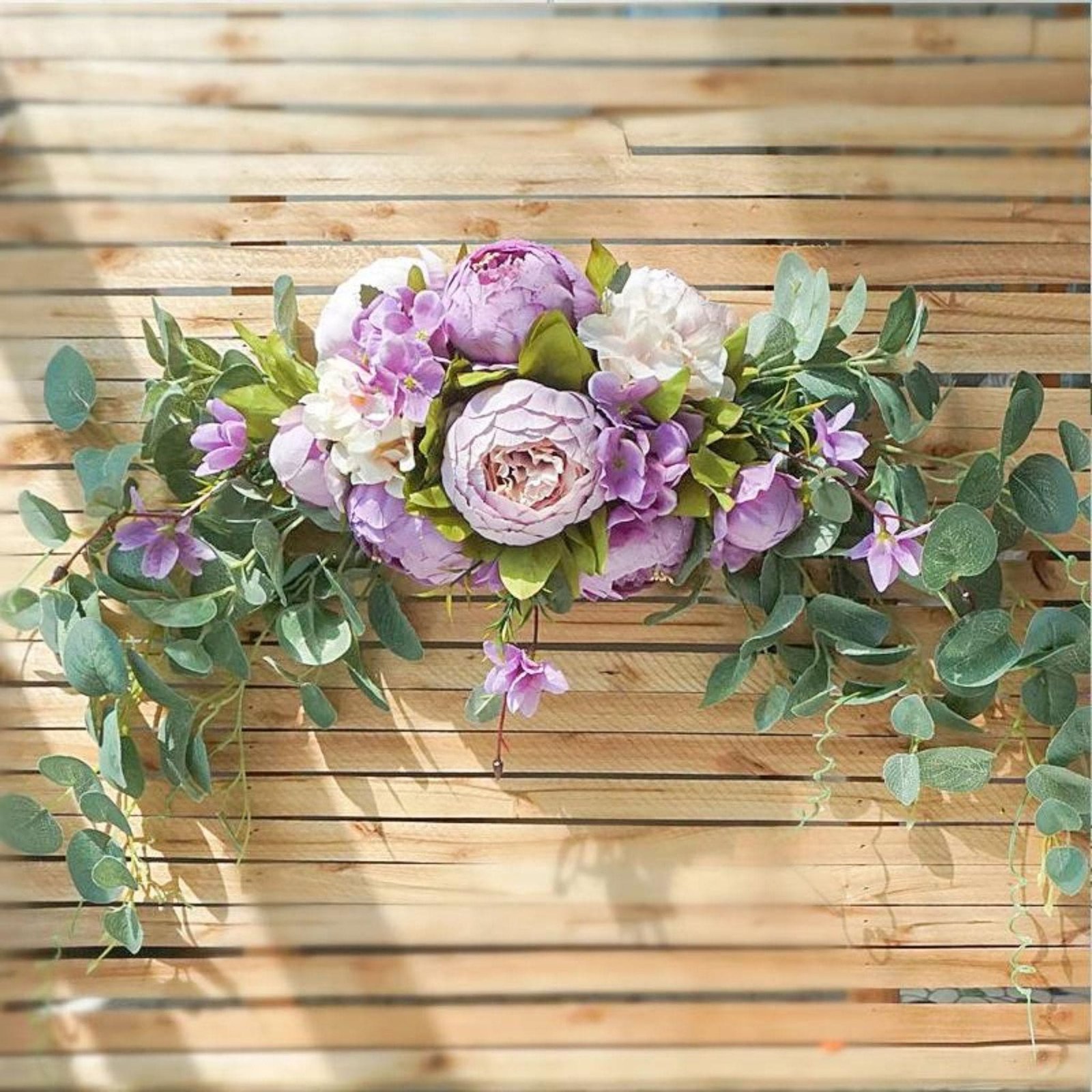 Habiller sa tonnelle et sa terrasse pour un mariage en exterieur Arche en Rose Artificielle
