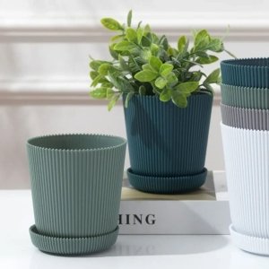 Pot De Fleur à Motifs Striés