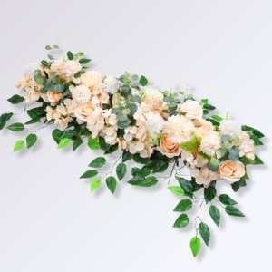 Habiller sa tonnelle et sa terrasse pour un mariage en exterieur Décoration de Mariage en Fleurs Artificielles Couleur Beige